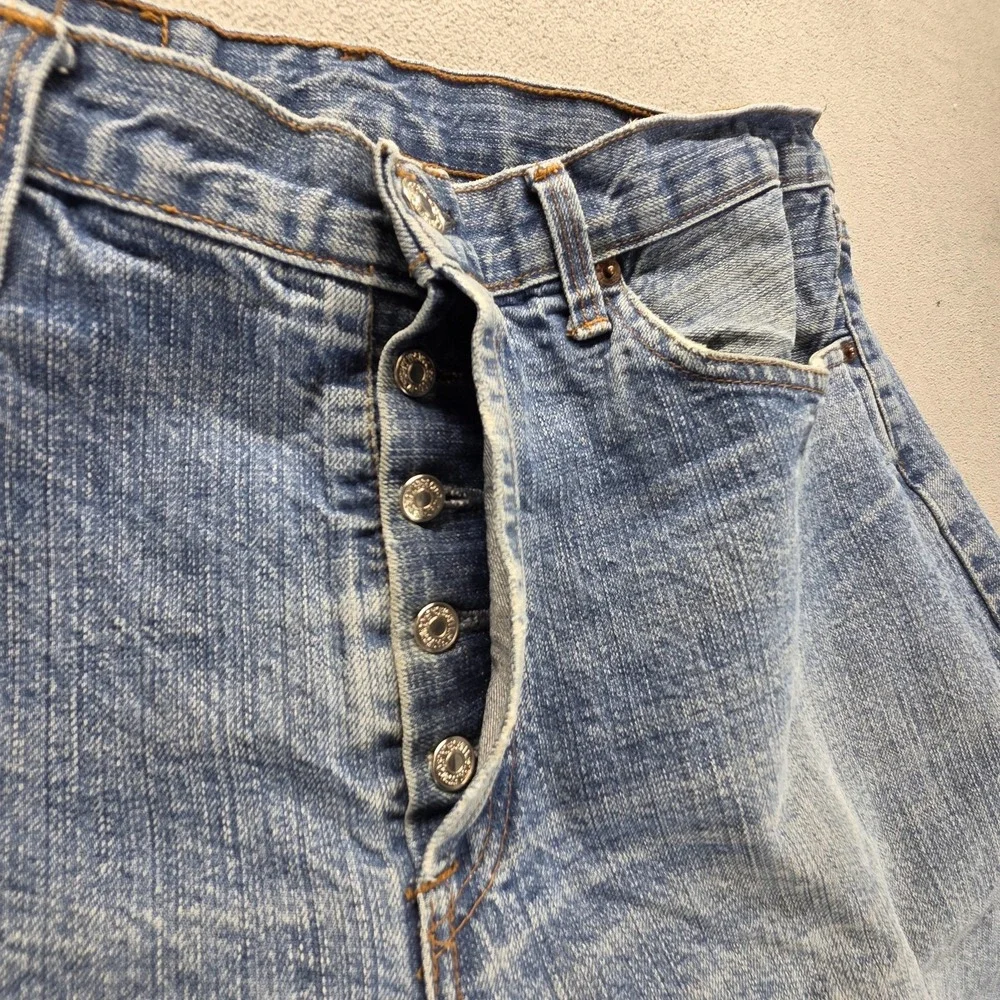 Vintage Levis 501 Jeans Mens Blue Straight Button Fly Made in USA Fits 34x29